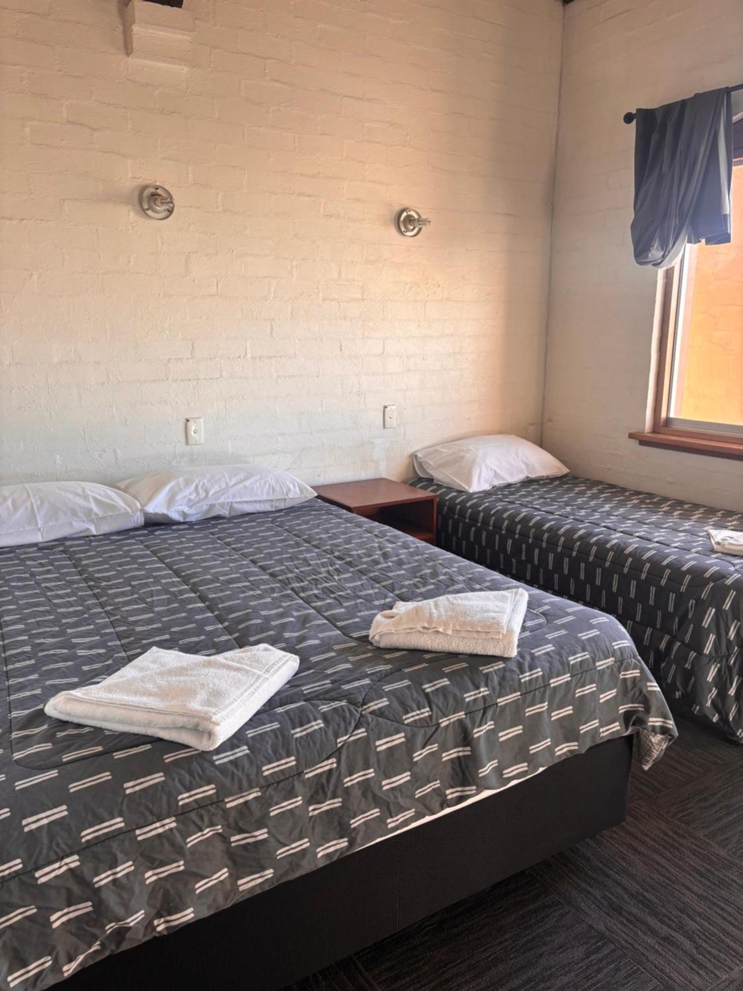 The Club Hotel Collie Room photo
